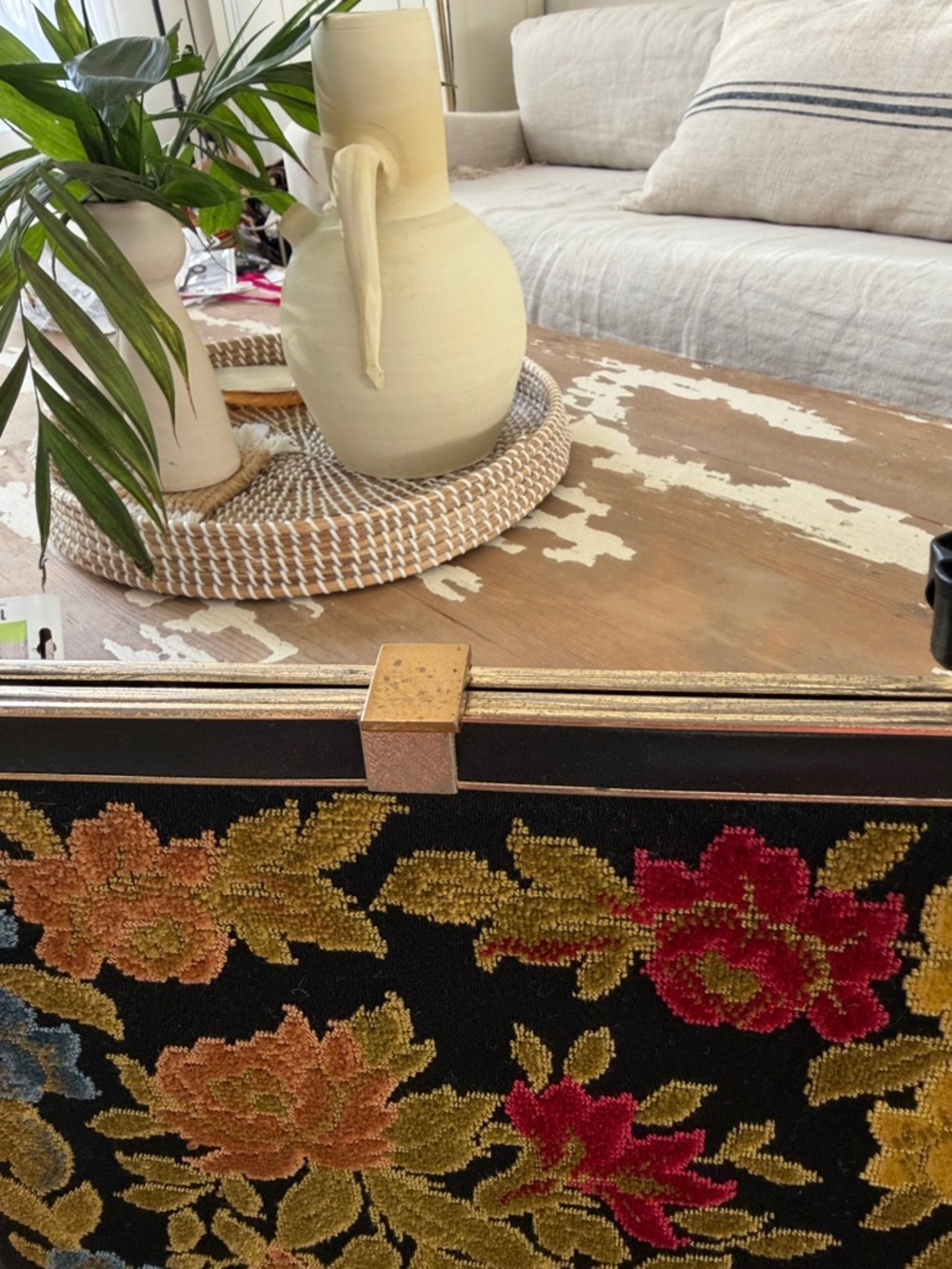 Vintage Black Needlepoint Floral Shoulder Bag with Multicolor Embroidery - Picture 3 of 7